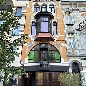 Casa Clementina - 3 Bedroom In A Art-nouveau House Gent
